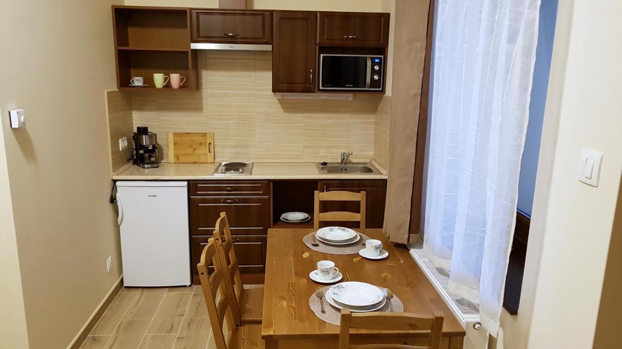 Toscana Apartman Gyula Eksteriør bilde