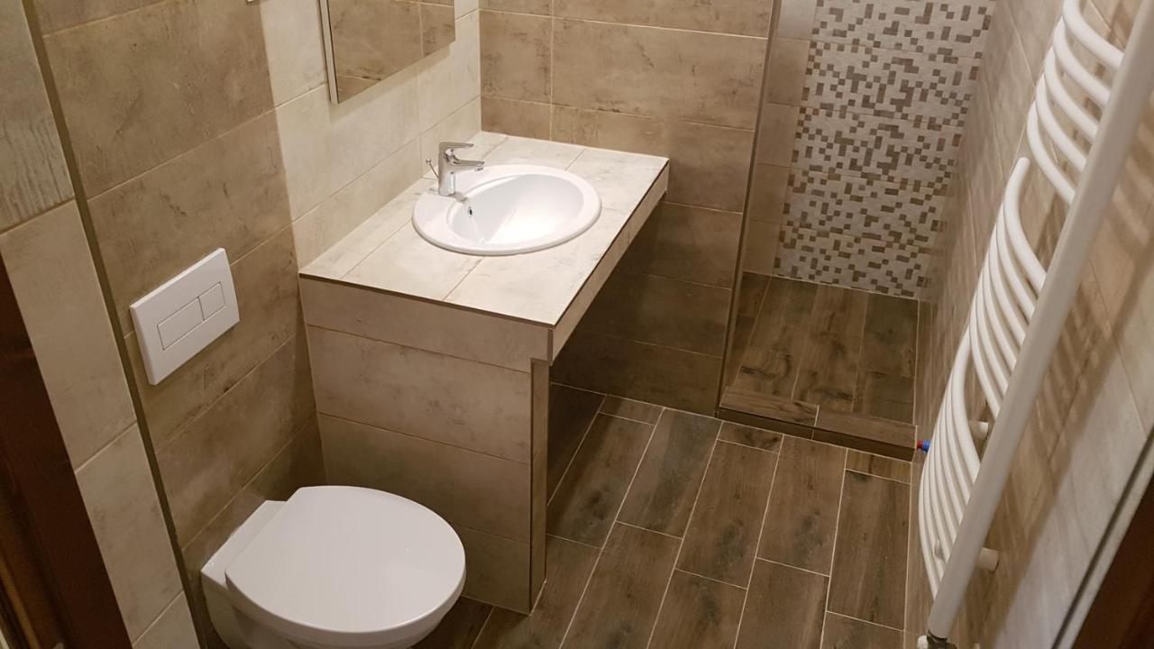 Toscana Apartman Gyula Eksteriør bilde