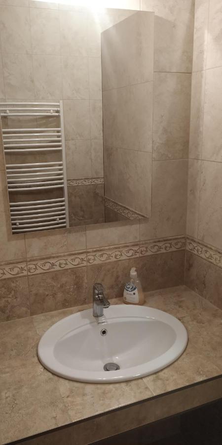 Toscana Apartman Gyula Eksteriør bilde