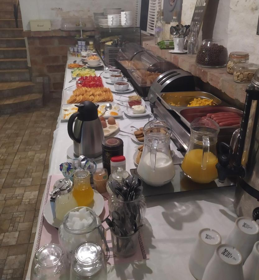 Toscana Apartman Gyula Eksteriør bilde